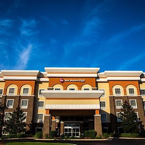 Best Western Plus Goodman Inn & Suites